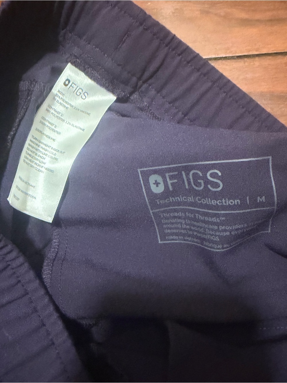 Figs Men’s Scrub Set in Deep Purple with Light Gray Drawstring - Picture 10 of 13